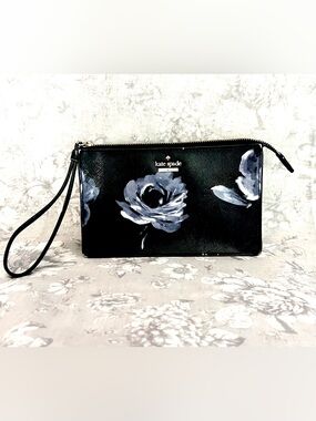 ♠️Kate Spade ♠️ Night Rose Saffiano Leather Wristlet - LIKE NEW